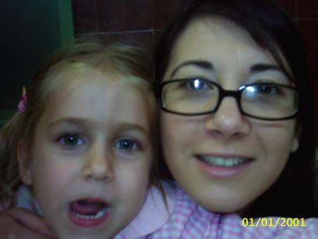 LUCIA ELEVE TRO MIMI ..........